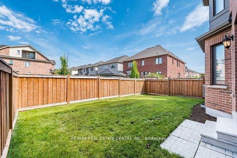 Photo 47 at 323 Harold Dent Trail, GO Glenorchy, Oakville