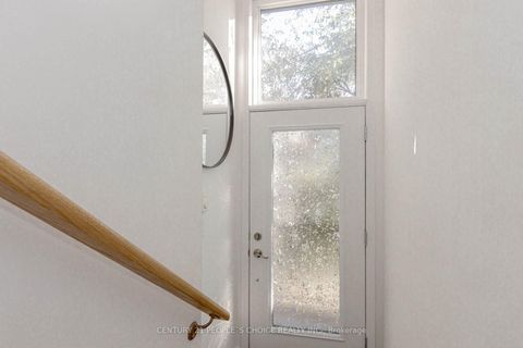 Photo 7 at 57 - 68 Winston Park Boulevard, CFB, Toronto