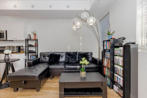 Photo 21 at 57 - 68 Winston Park Boulevard, CFB, Toronto