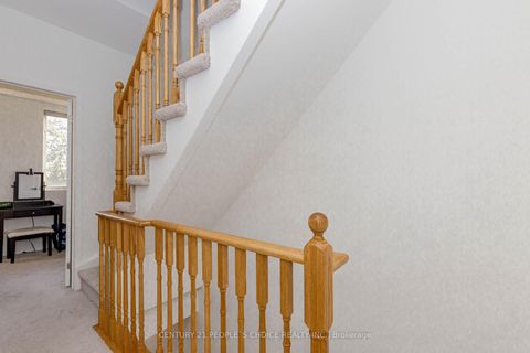 Photo 30 at 57 - 68 Winston Park Boulevard, CFB, Toronto