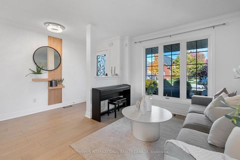 Photo 4 at 2182 Meadowglen Drive, WM Westmount, Oakville