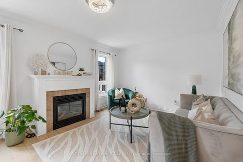 Photo 12 at 2182 Meadowglen Drive, WM Westmount, Oakville