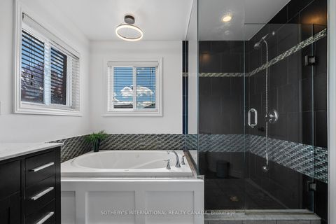 Photo 18 at 2182 Meadowglen Drive, WM Westmount, Oakville