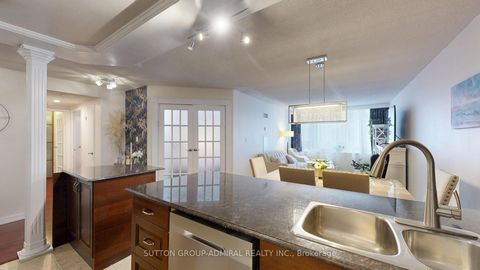 Photo 7 at 201 - 633 Bay Street, Bay Street Corridor, Toronto