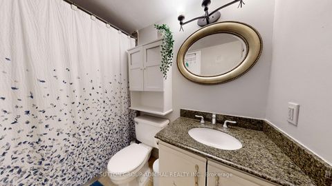 Photo 17 at 201 - 633 Bay Street, Bay Street Corridor, Toronto