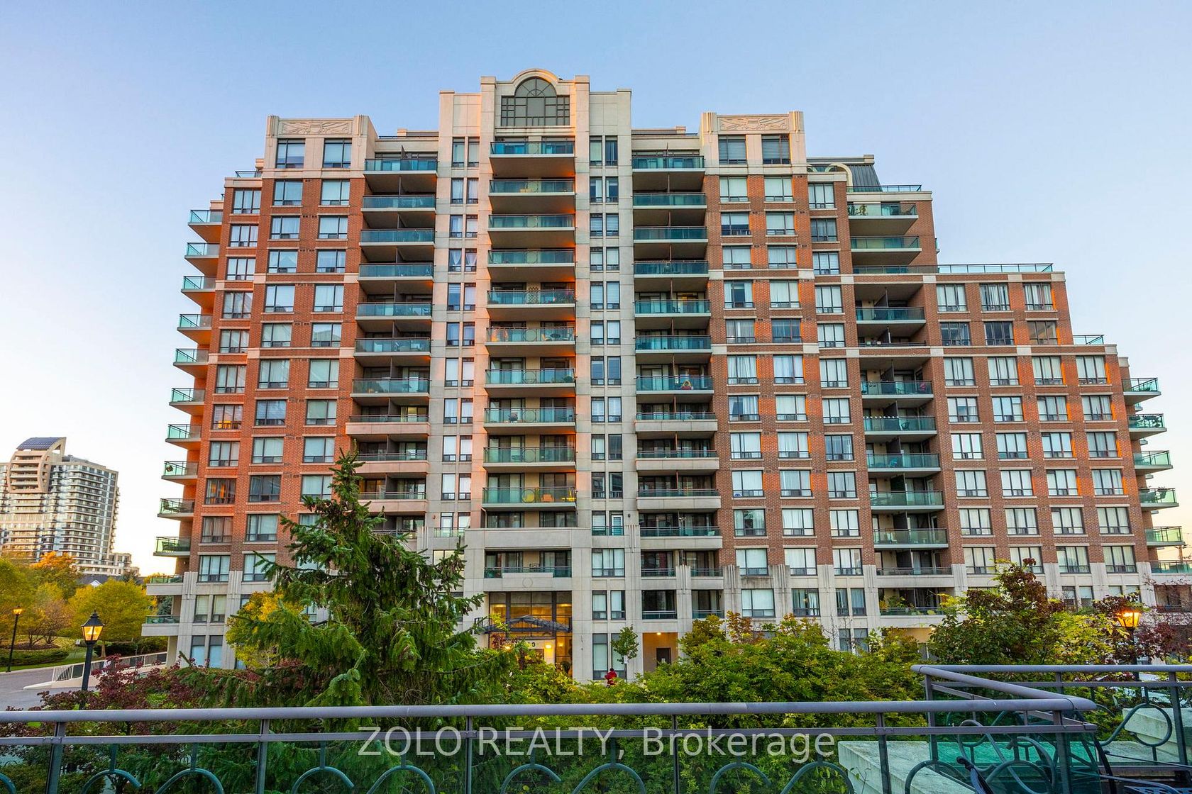 1212 - 350 Red Maple Road, Langstaff, Richmond Hill 