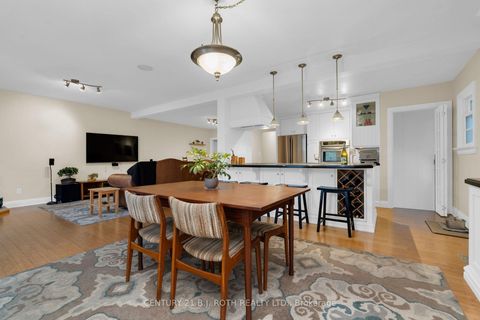 Photo 8 at 93 Catherine Street, Aurora Village, Aurora