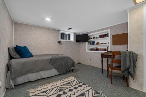 Photo 23 at 93 Catherine Street, Aurora Village, Aurora