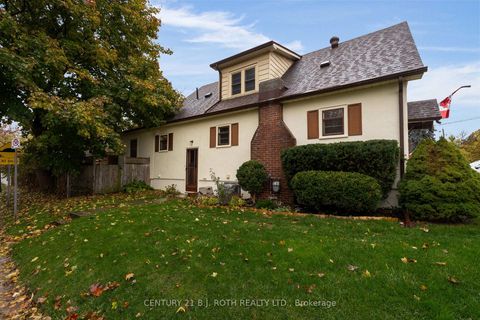 Photo 26 at 93 Catherine Street, Aurora Village, Aurora