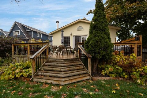 Photo 27 at 93 Catherine Street, Aurora Village, Aurora