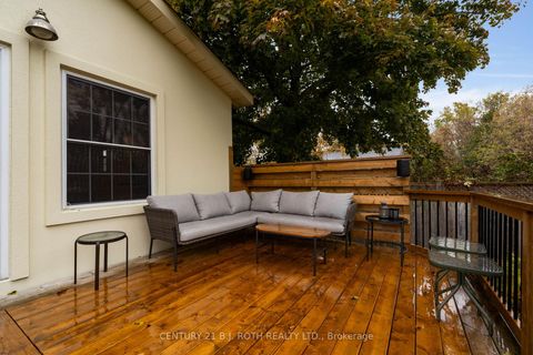 Photo 29 at 93 Catherine Street, Aurora Village, Aurora