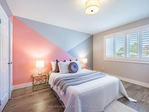 Photo 12 at 7 Chapais Crescent, Centennial Scarborough, Toronto