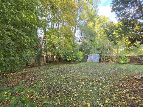 Photo 5 at 16 Glenelia Avenue, Newtonbrook East, Toronto