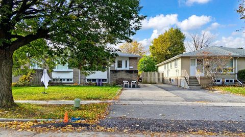 Photo 1 at 313 Hollyberry Trail, Hillcrest Village, Toronto