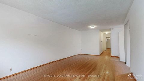 Photo 7 at 313 Hollyberry Trail, Hillcrest Village, Toronto