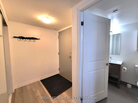 Photo 1 at 906 - 80 Esther Lorrie Drive, Clairville, Toronto