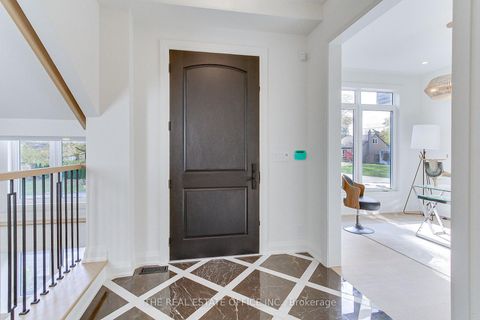 Photo 4 at 18 Beaverbrook Avenue, Rosethorn, Toronto