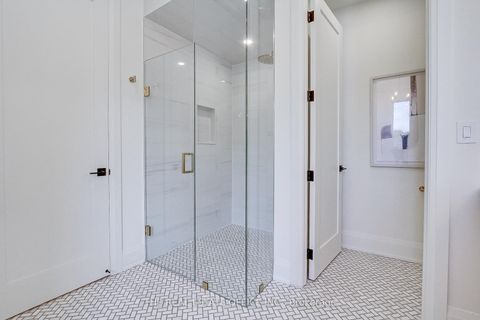 Photo 22 at 18 Beaverbrook Avenue, Rosethorn, Toronto