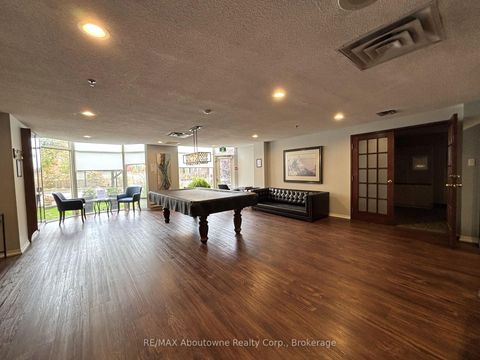 Photo 29 at 406 - 2511 Lakeshore Road W, BR Bronte, Oakville