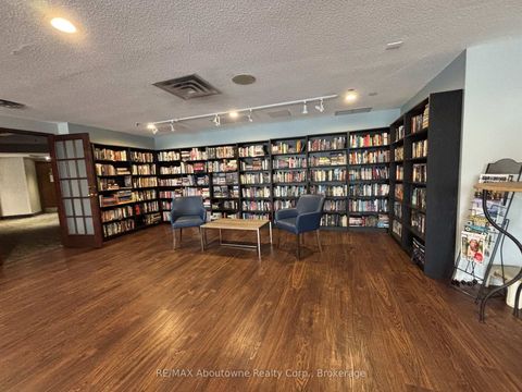 Photo 30 at 406 - 2511 Lakeshore Road W, BR Bronte, Oakville