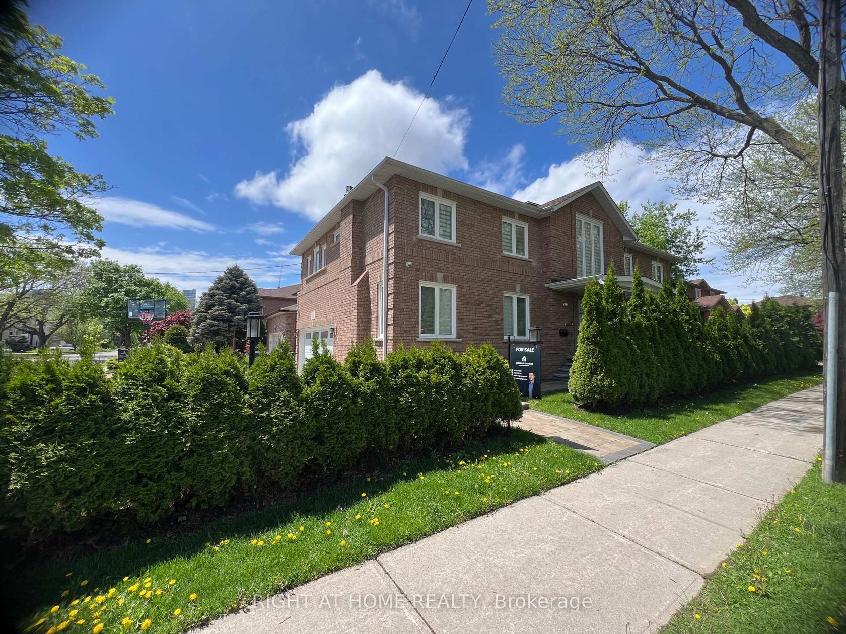 152 Holmes Avenue, Willowdale East, Toronto 