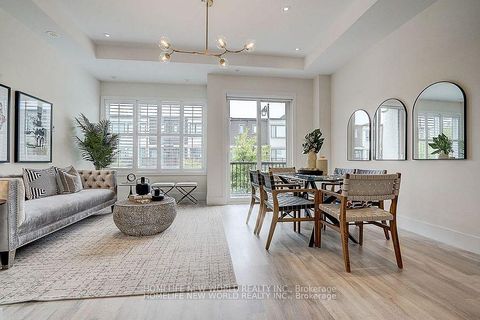 Photo 12 at 25 Sydney Circle, Vellore Village, Vaughan