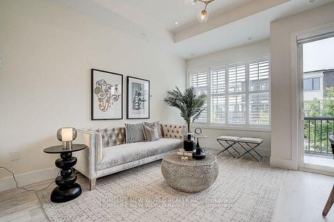 Photo 14 at 25 Sydney Circle, Vellore Village, Vaughan