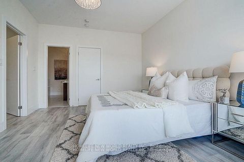 Photo 25 at 25 Sydney Circle, Vellore Village, Vaughan