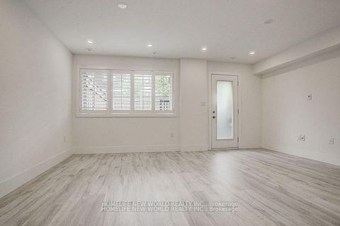 Photo 34 at 25 Sydney Circle, Vellore Village, Vaughan