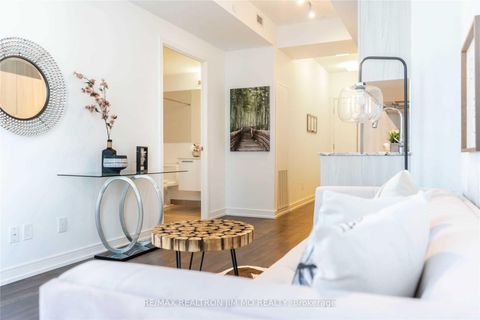 Photo 8 at 706 - 28 Wellesley Street E, Yonge Corridor, Toronto