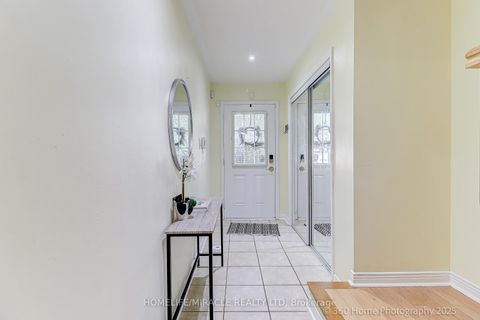 Photo 3 at 113 Wilkes Crescent, Birchmount, Toronto