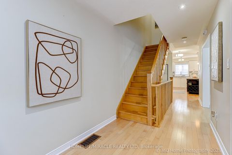 Photo 13 at 113 Wilkes Crescent, Birchmount, Toronto