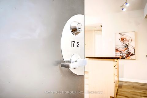 Photo 4 at 1712 - 30 Harrison Garden Boulevard, Willowdale East, Toronto