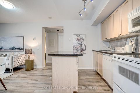 Photo 6 at 1712 - 30 Harrison Garden Boulevard, Willowdale East, Toronto