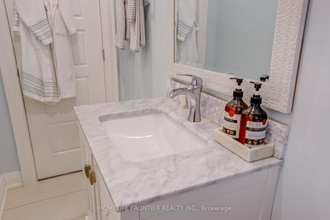 Photo 22 at 72 Newton Drive, Newtonbrook East, Toronto