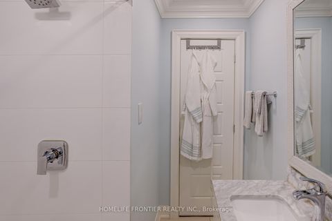 Photo 23 at 72 Newton Drive, Newtonbrook East, Toronto