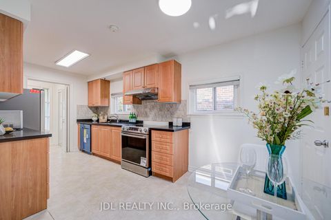 Photo 13 at 6 Norhead Avenue, Agincourt North, Toronto