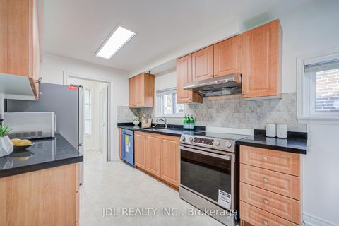 Photo 15 at 6 Norhead Avenue, Agincourt North, Toronto