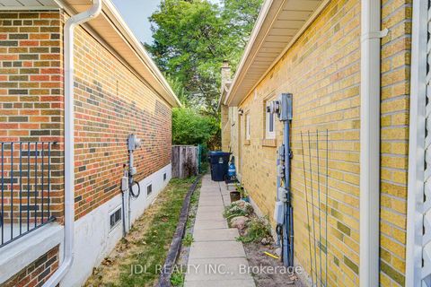 Photo 33 at 6 Norhead Avenue, Agincourt North, Toronto