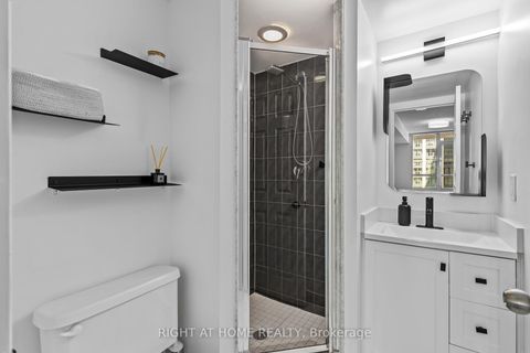 Photo 12 at 503 - 23 Hollywood Avenue, Willowdale East, Toronto