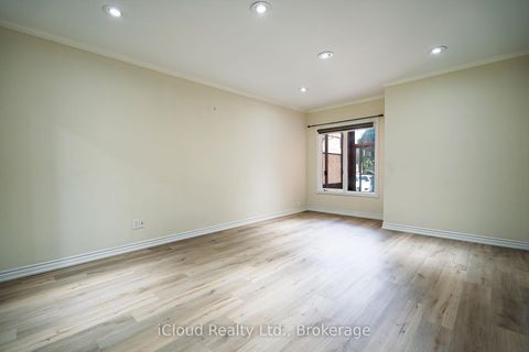 Photo 6 at 80 Venice Crescent W, Beverley Glen, Vaughan