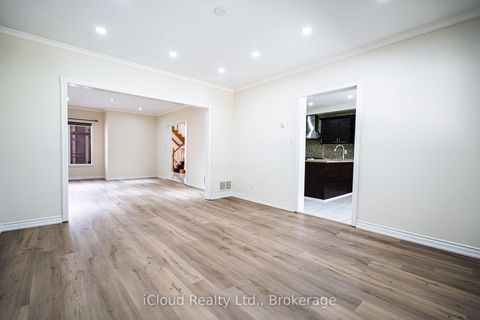 Photo 8 at 80 Venice Crescent W, Beverley Glen, Vaughan