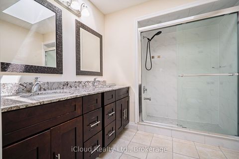 Photo 30 at 80 Venice Crescent W, Beverley Glen, Vaughan