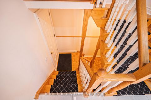 Photo 33 at 80 Venice Crescent W, Beverley Glen, Vaughan