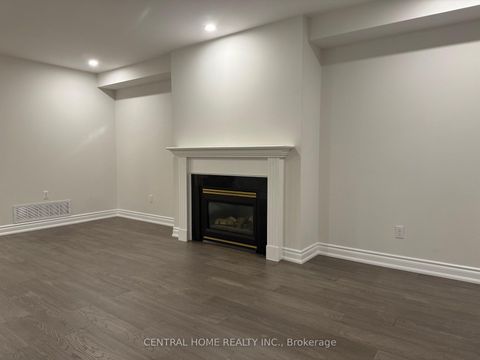 Photo 3 at 81 Bassett Avenue, Langstaff, Richmond Hill