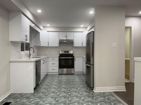 Photo 6 at 81 Bassett Avenue, Langstaff, Richmond Hill