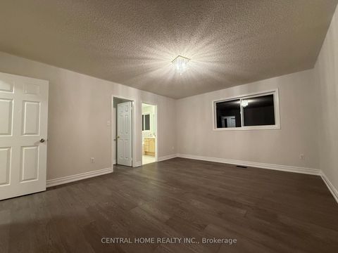 Photo 15 at 81 Bassett Avenue, Langstaff, Richmond Hill