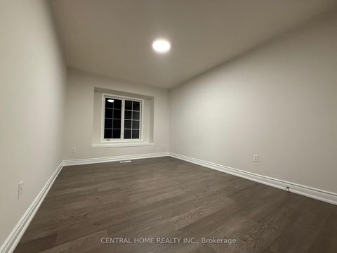 Photo 19 at 81 Bassett Avenue, Langstaff, Richmond Hill