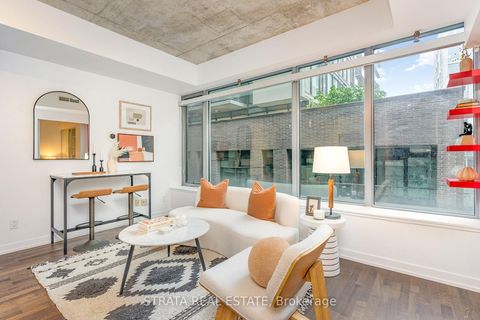 Photo 3 at 615 - 95 Bathurst Street, Bellwoods, Toronto