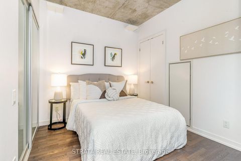 Photo 8 at 615 - 95 Bathurst Street, Bellwoods, Toronto